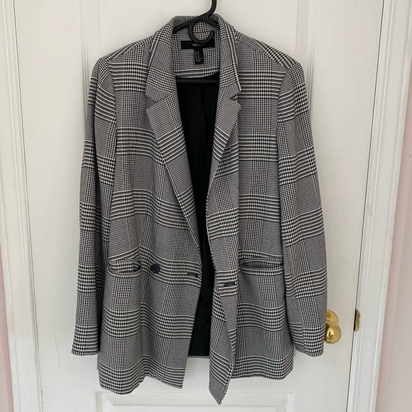 Forever 21 Jackets & Blazers - Forever 21 Black and White Houndstooth Blazer